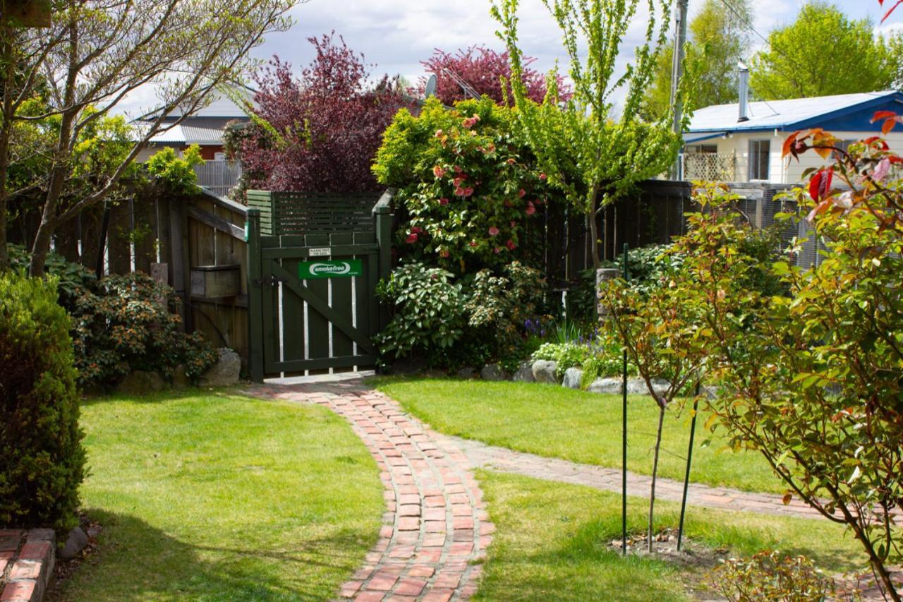 Twizel Central Studio Accommodation Extérieur photo